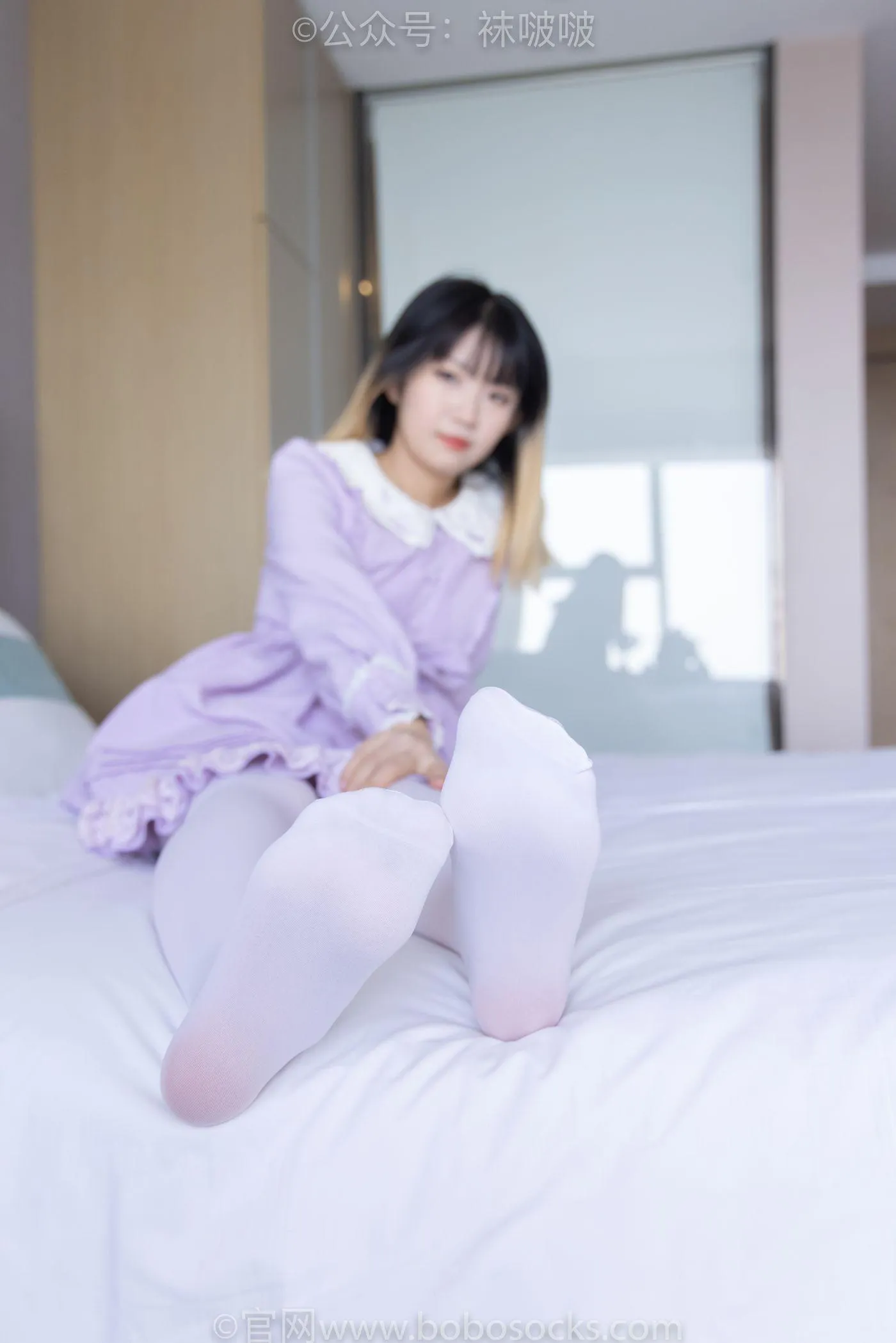 [BoBoSocks袜啵啵]NO.079 砂糖-皮鞋、厚白丝（花絮版） [140P]插图1